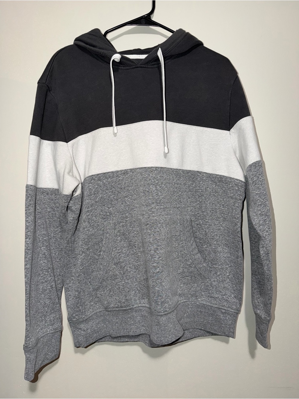 Sonoma Men’s Large Color Block Pullover Hoodie Black Gray White